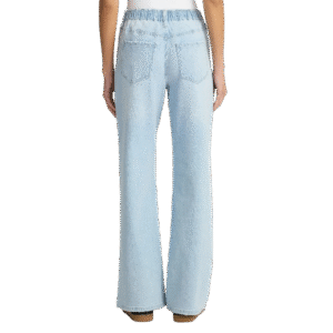 b9921abc-fca1-4695-b515-c1841c1f00bd_removalai_preview